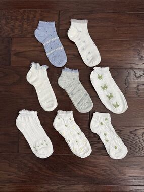 NWOT Women’s Medium  Low Cut Decorative Ankle Socks 8-Pack
